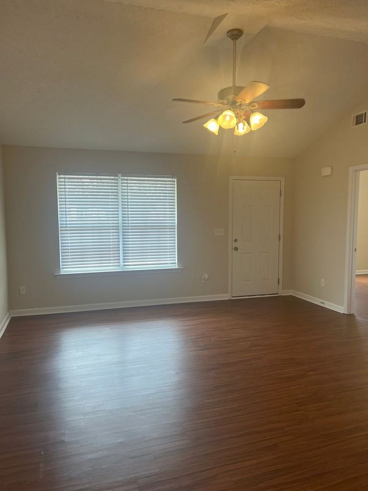 506 Upperglade Ct - Photo 6 of 15