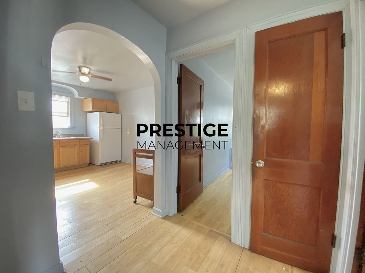 1228 Lakeview Ave - Photo 2 of 14