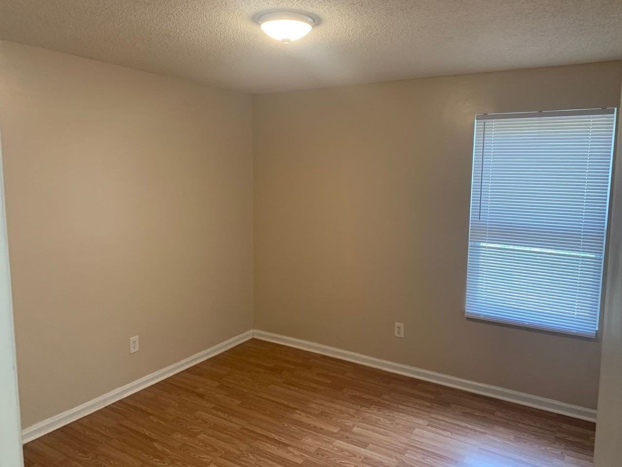 495 Bush Berry Rd - Photo 5 of 7