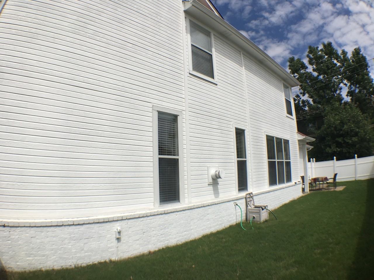 198 Island Bluff Dr - Photo 3 of 18