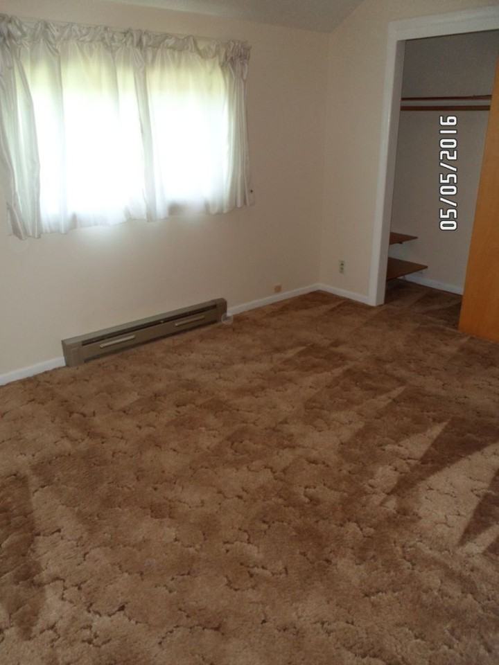 140 Sw Daniels St - Photo 3 of 18