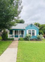 915 W 29th St - Photo 1 of 1
