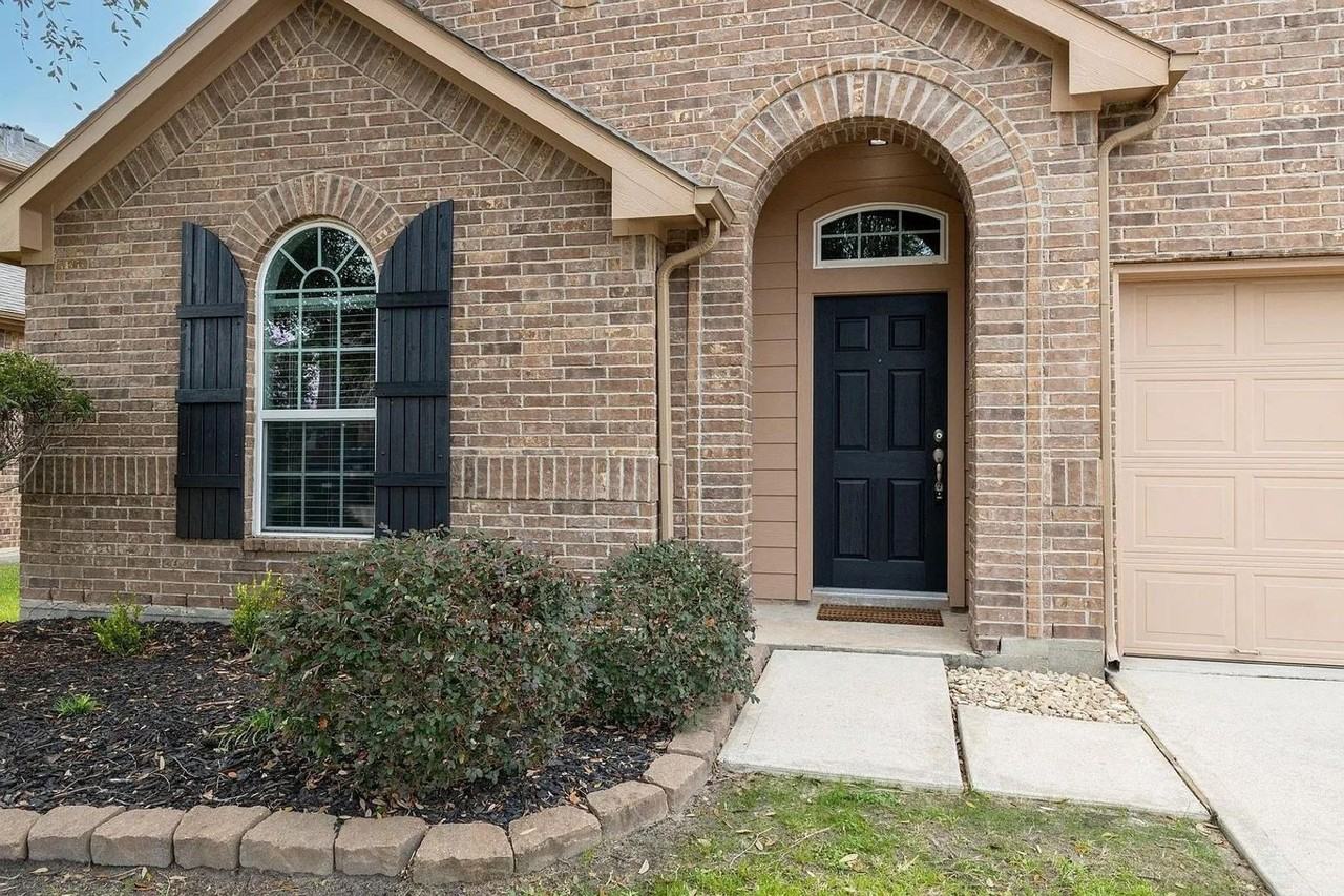 16007 David Hill Ln - Photo 2 of 38
