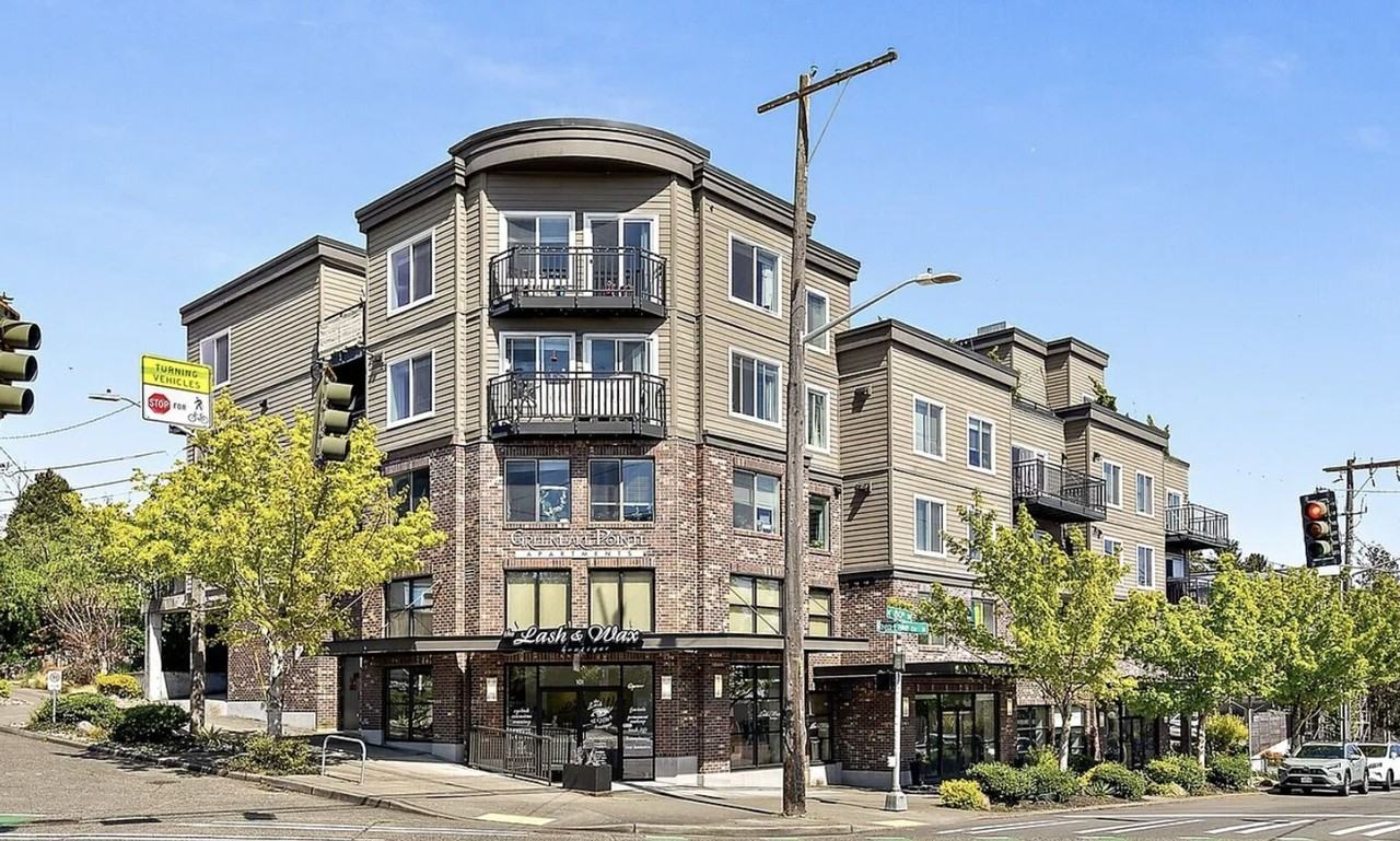 Greenlake Pointe - Photo 2 of 14