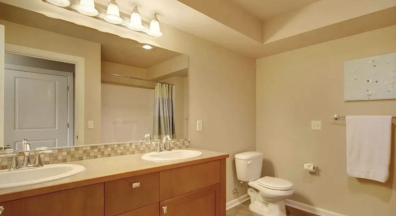 Greenlake Pointe - Photo 5 of 14