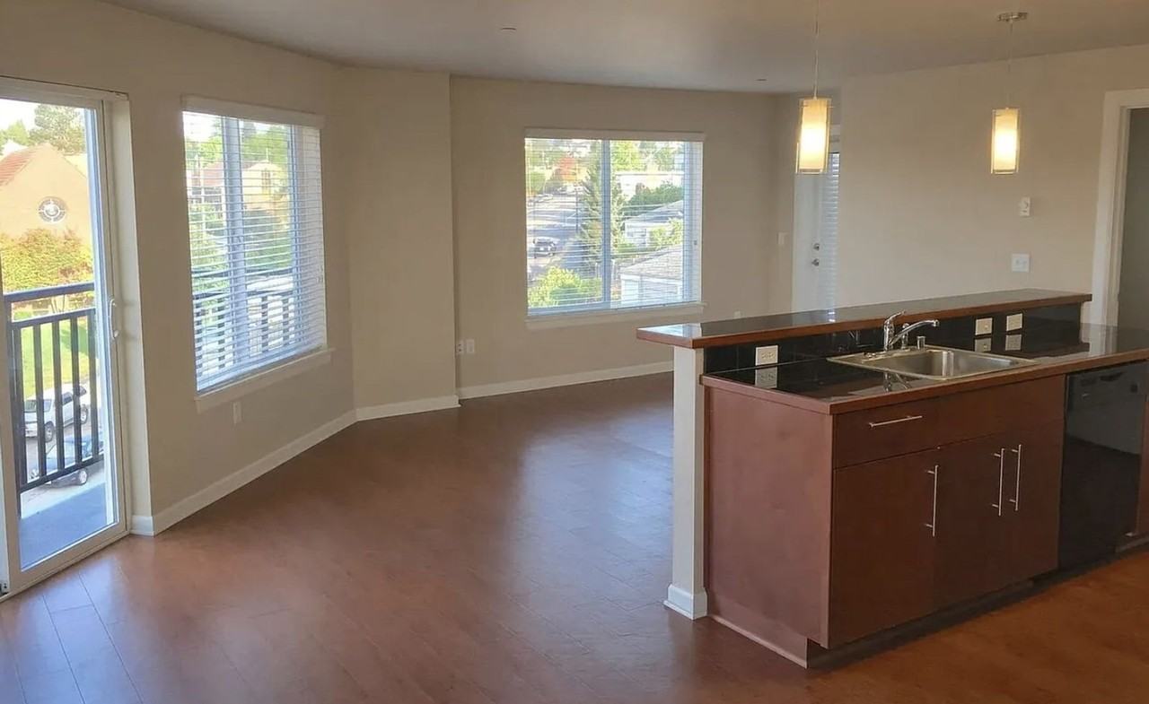 Greenlake Pointe - Photo 6 of 14