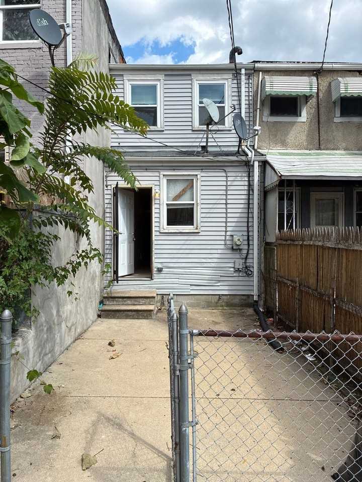 428 S Gilmor St - Photo 6 of 8