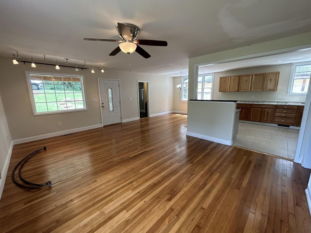 297 Fife Dr - Photo 4 of 16
