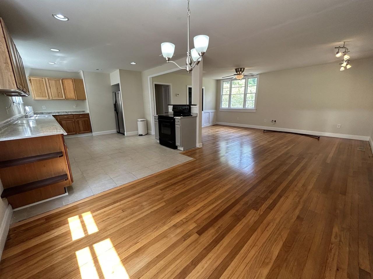 297 Fife Dr - Photo 5 of 16
