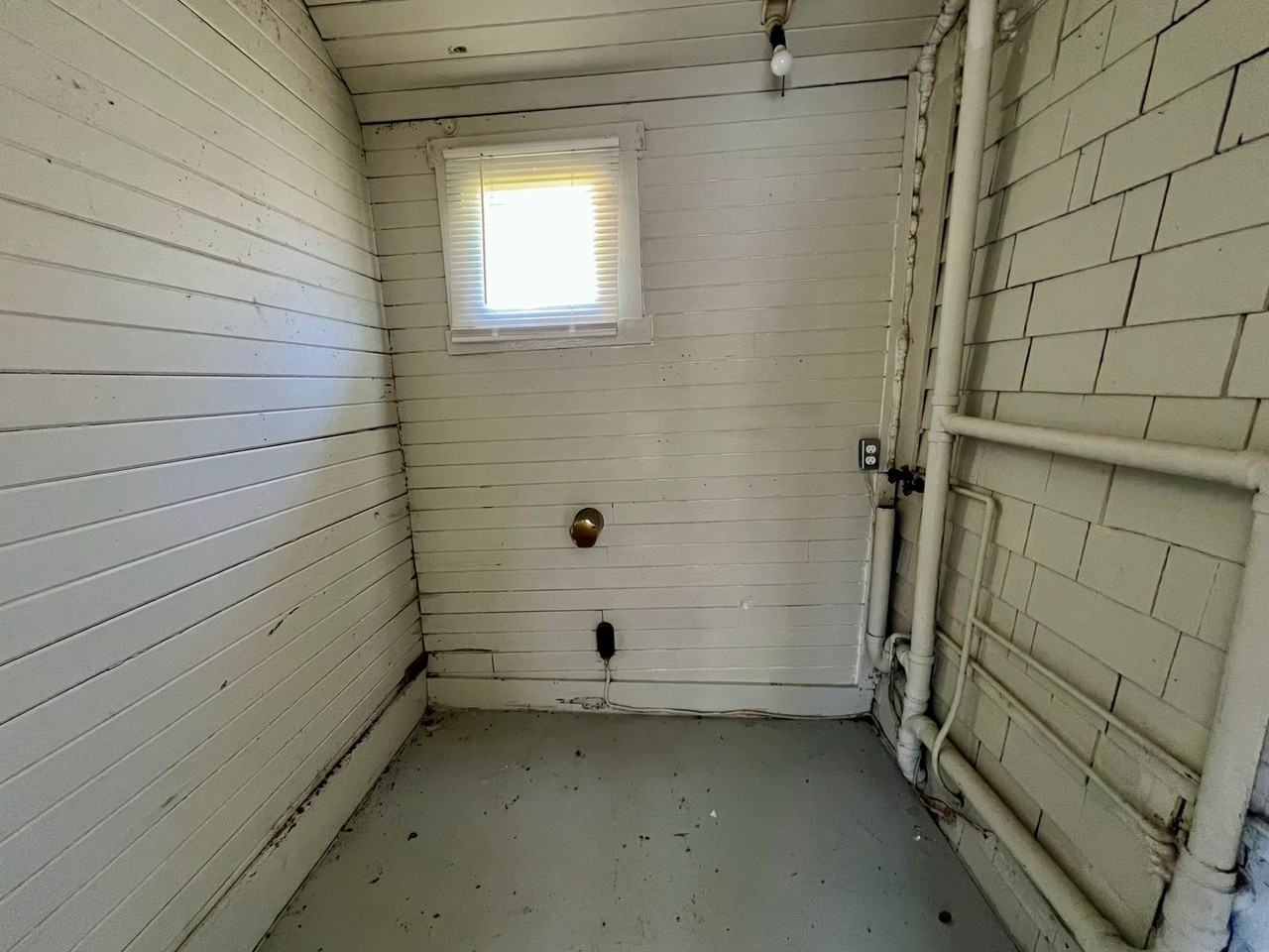 2759 Stanton Ave - Photo 4 of 11