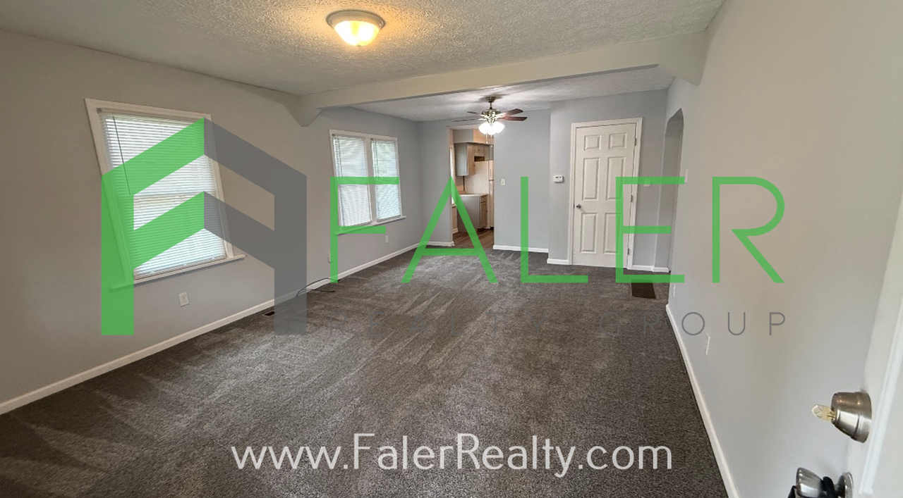 1762 Suman Ave - Photo 3 of 17