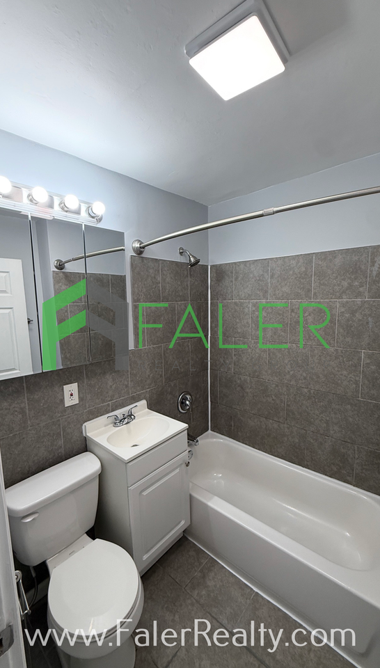 1762 Suman Ave - Photo 4 of 17
