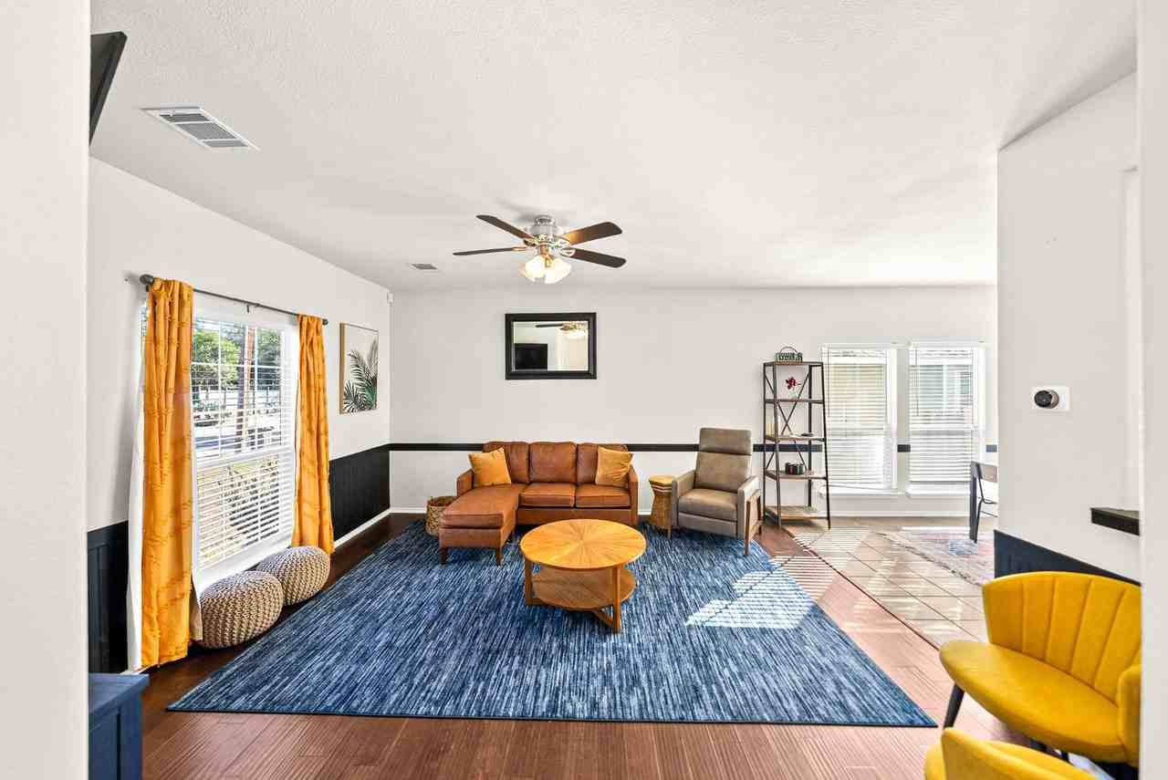 603 S Mesquite St - Photo 4 of 31
