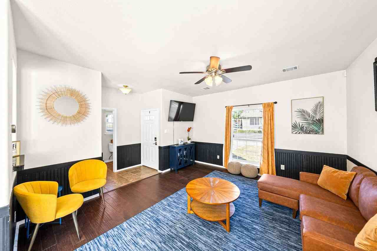 603 S Mesquite St - Photo 5 of 31