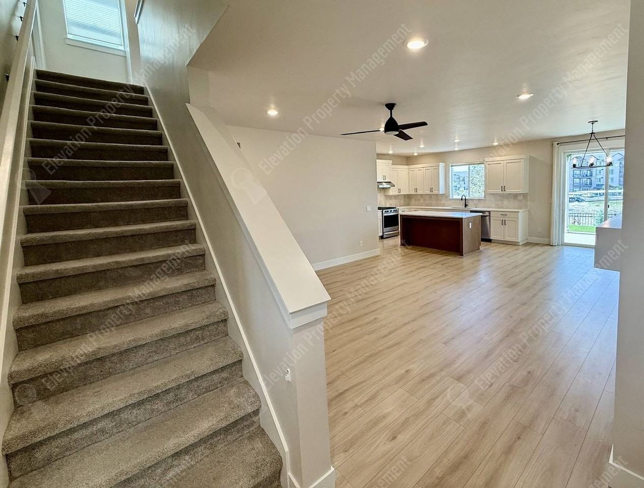 3831 Ne Tellus Dr - Photo 3 of 18