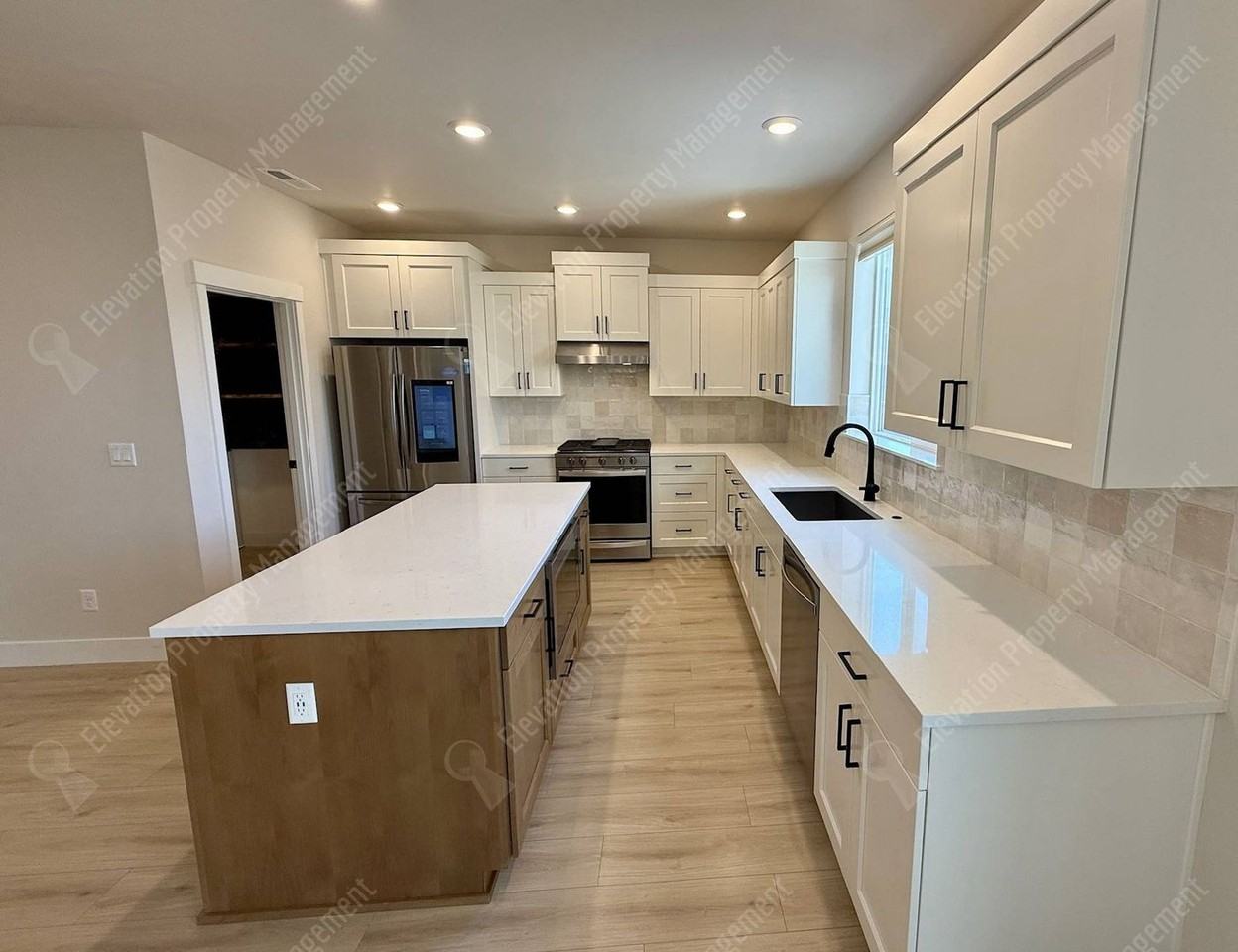 3831 Ne Tellus Dr - Photo 7 of 18