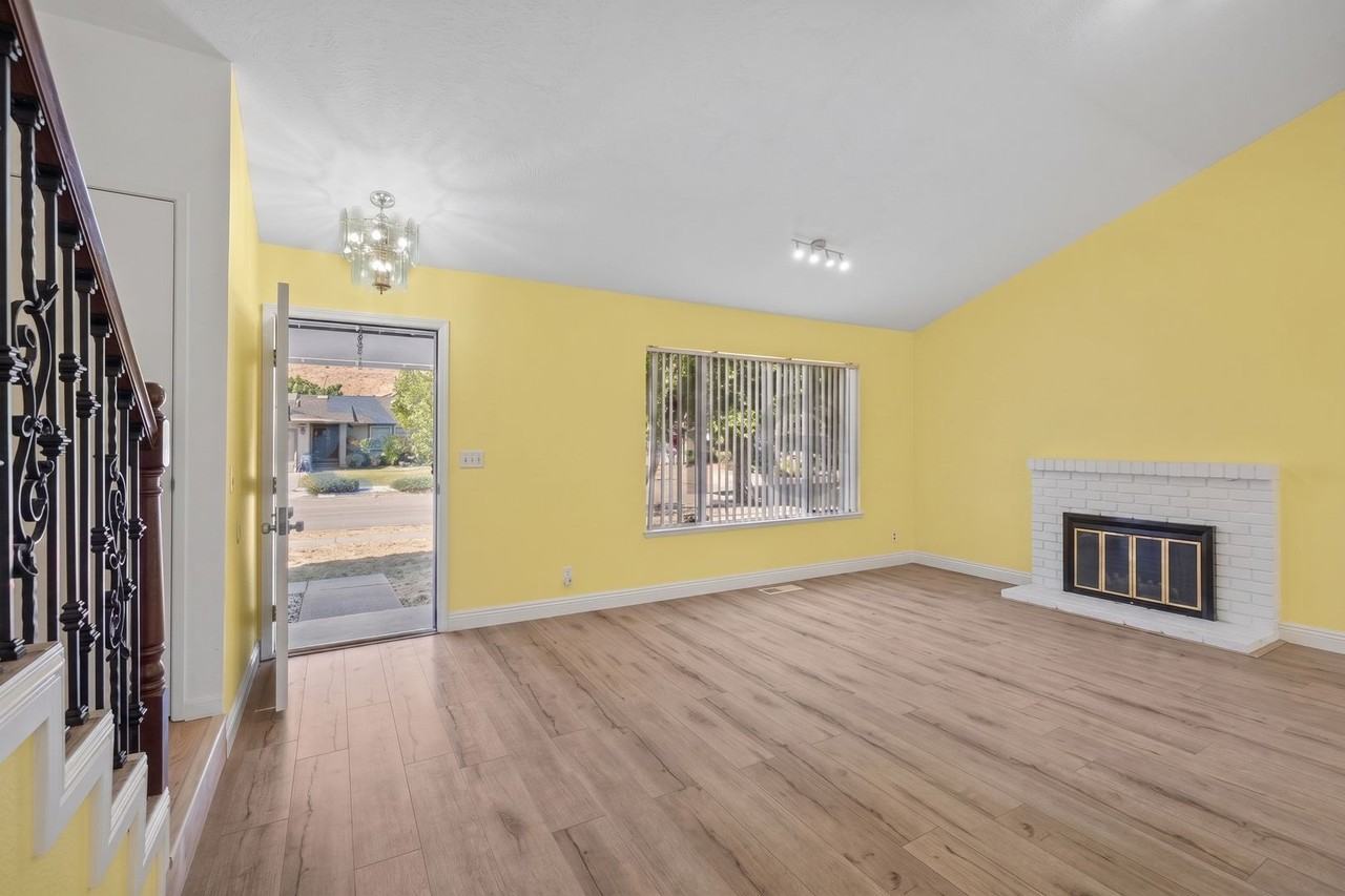36711 Nichols Ave - Photo 7 of 21