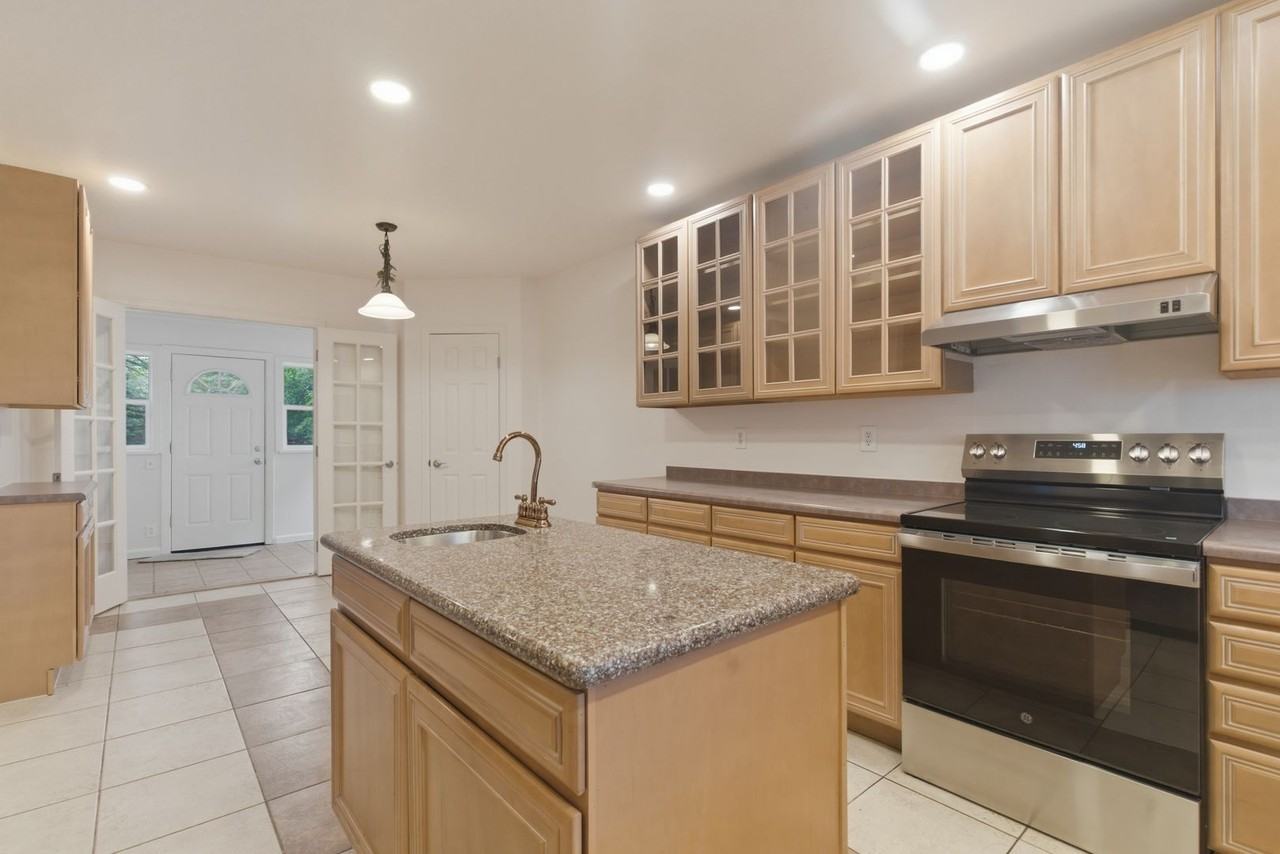 8111 E Briarwood Blvd - Photo 7 of 44