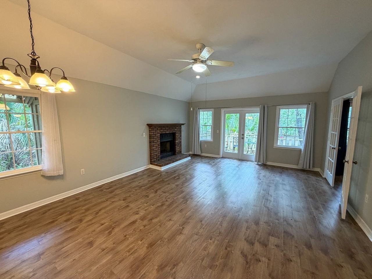 5324 Sw 88th Ct - Photo 2 of 26