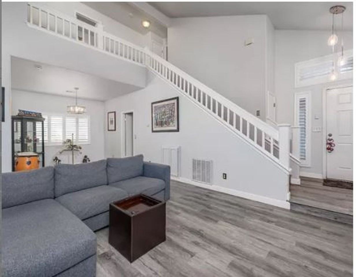 398 Aaron Cir - Photo 6 of 22