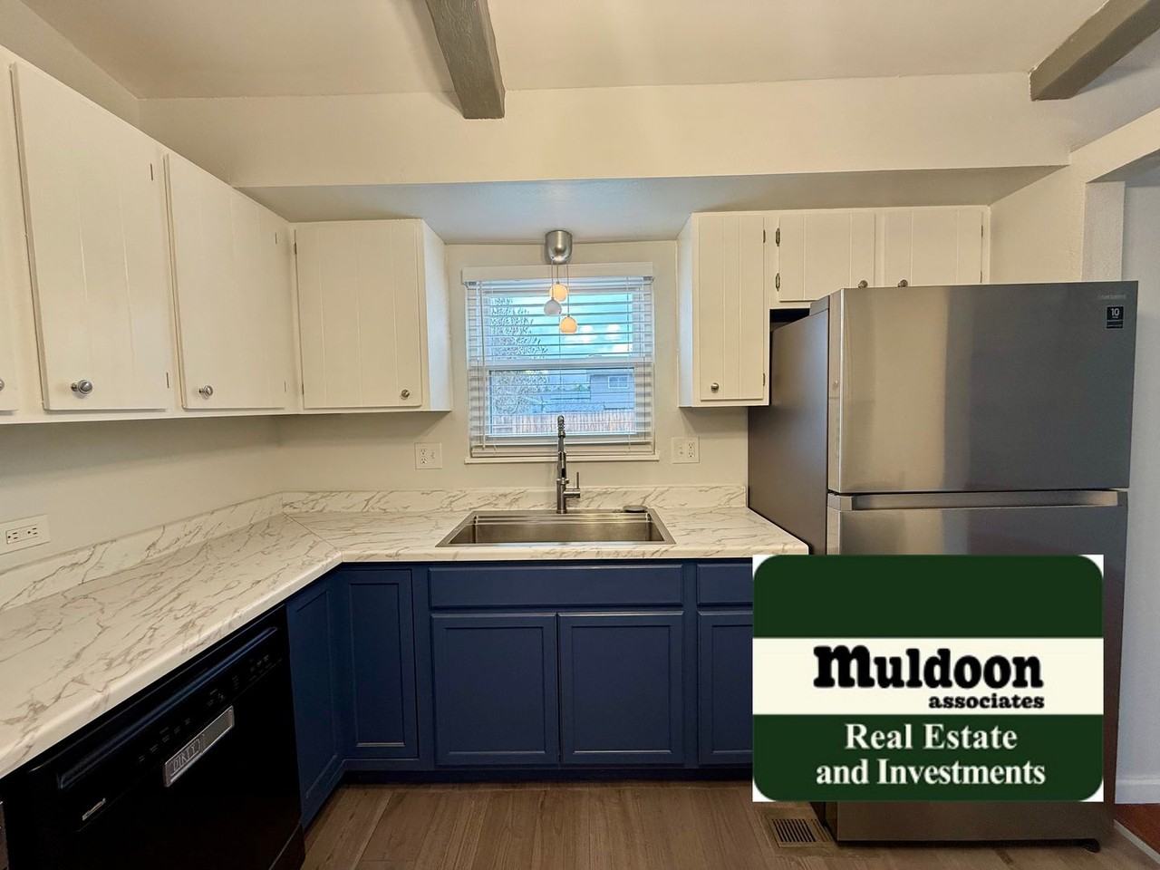 2930 Cortina Dr - Photo 3 of 28