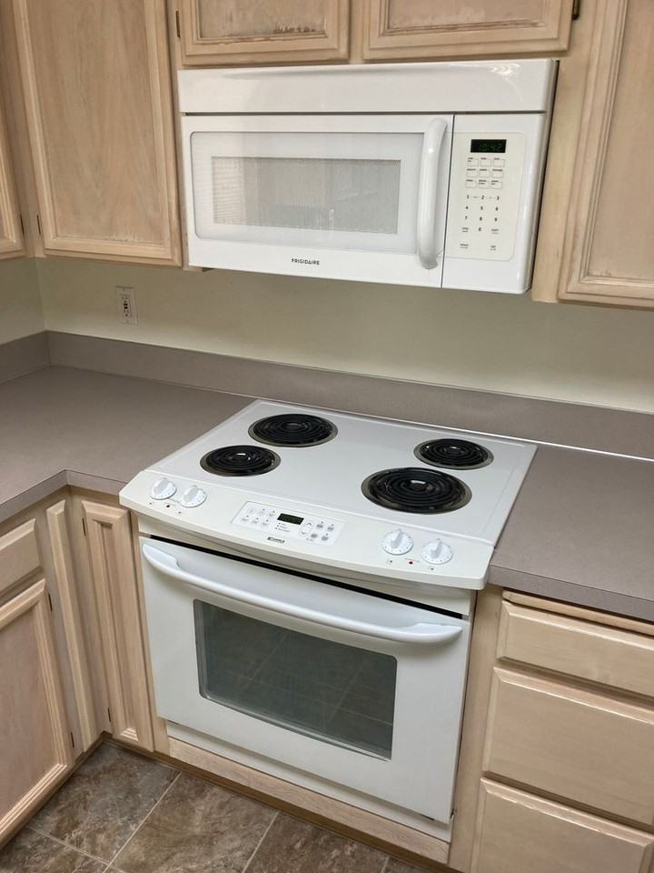5423 Monterey Dr Se - Photo 6 of 23