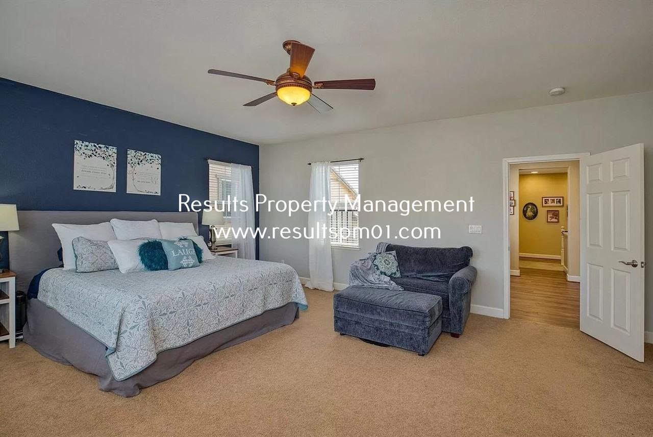 2425 Foxcroft Cir - Photo 5 of 30