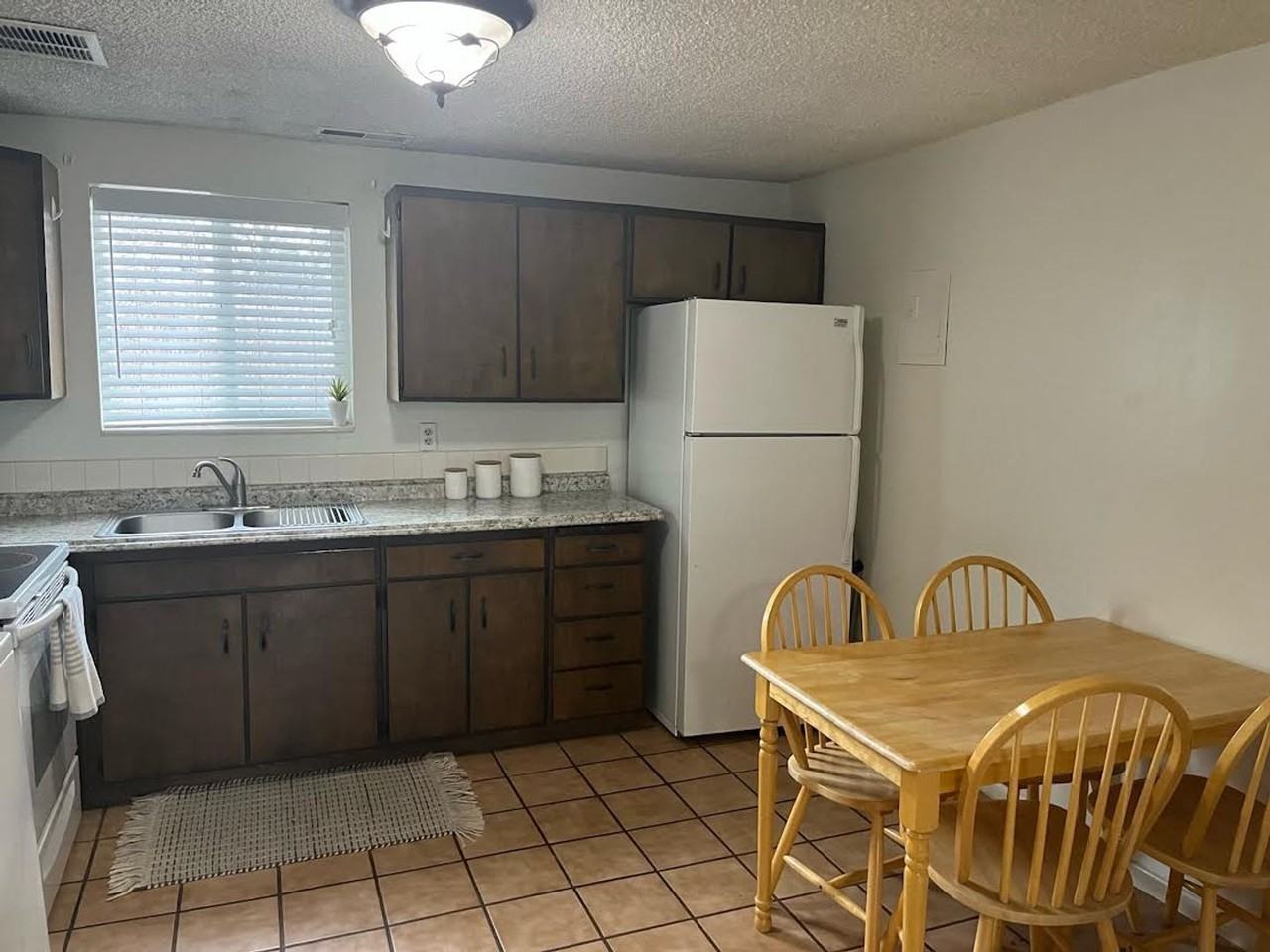 542 N 600 W #6 - Photo 4 of 11