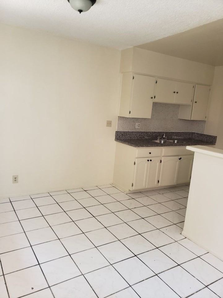 7013/S Malabar St. - Photo 3 of 28