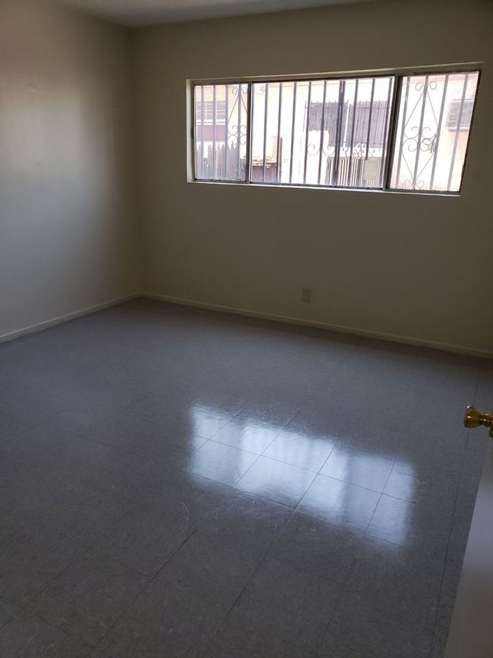 7013/S Malabar St. - Photo 5 of 28