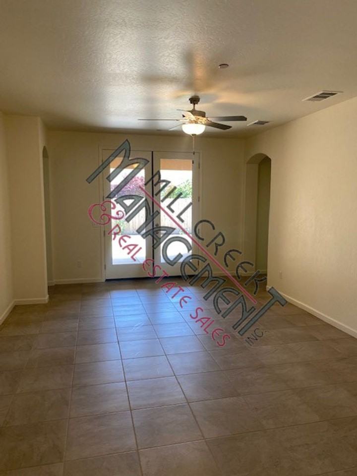 3909 W Nellis Ave - Photo 4 of 17