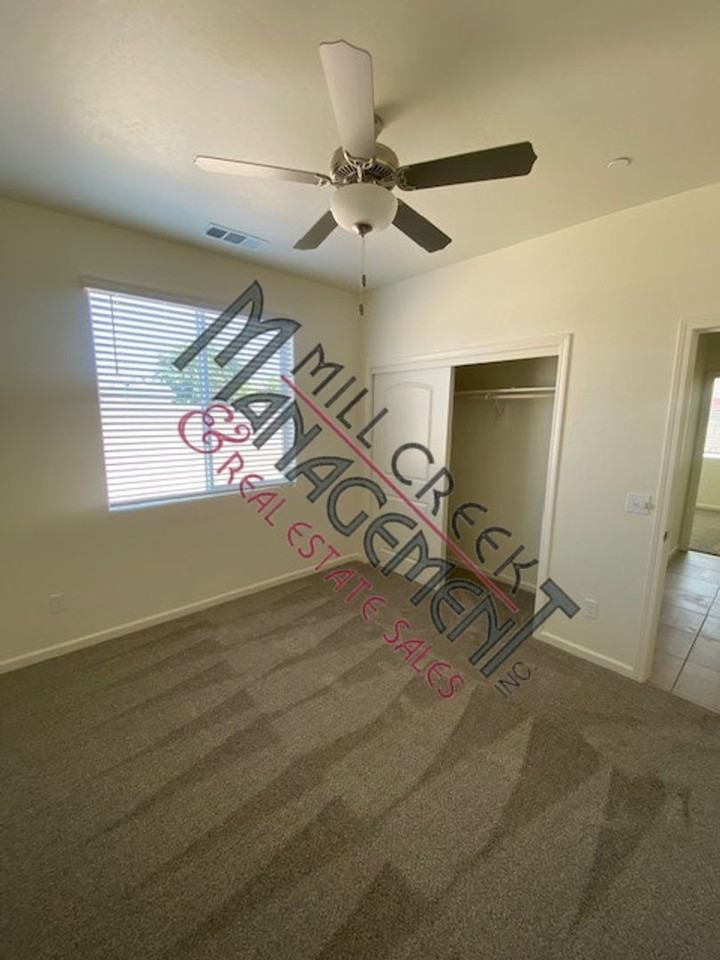 3909 W Nellis Ave - Photo 5 of 17