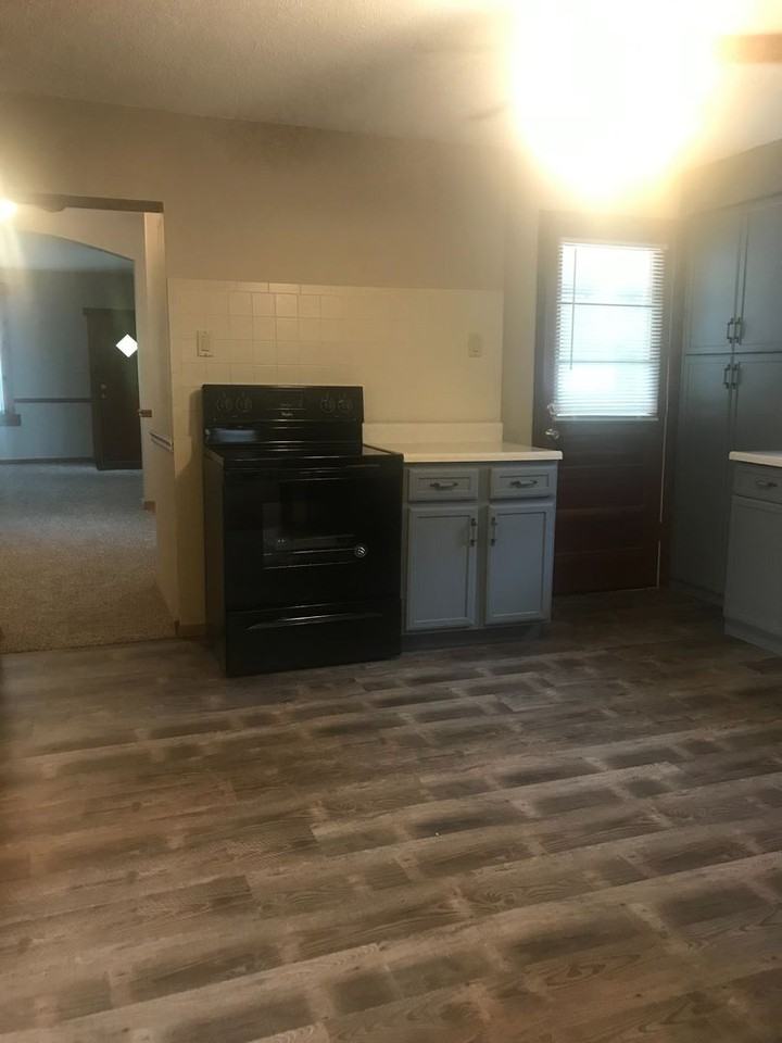 4600 Heidelberg Ave - Photo 3 of 20