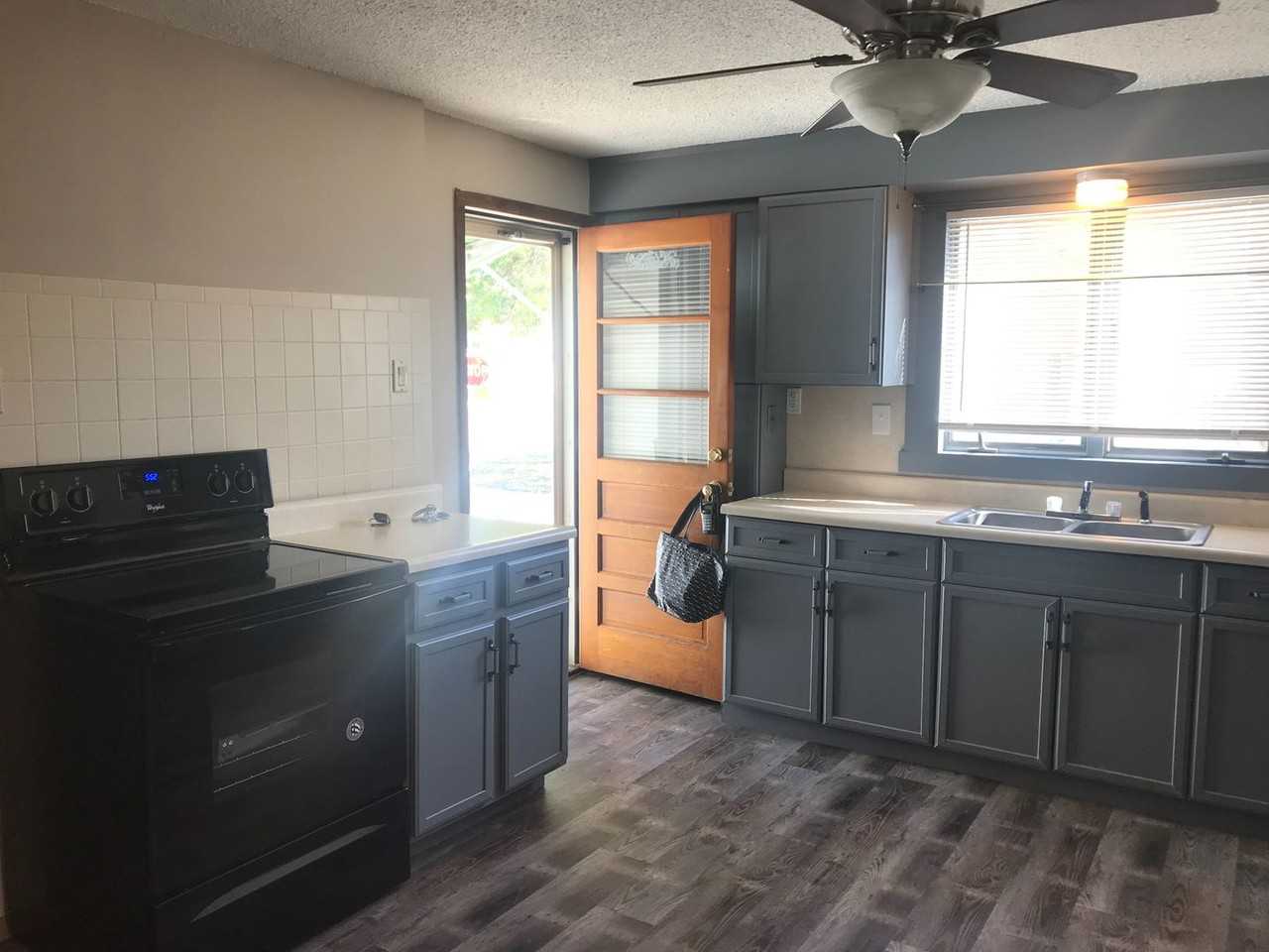 4600 Heidelberg Ave - Photo 5 of 20