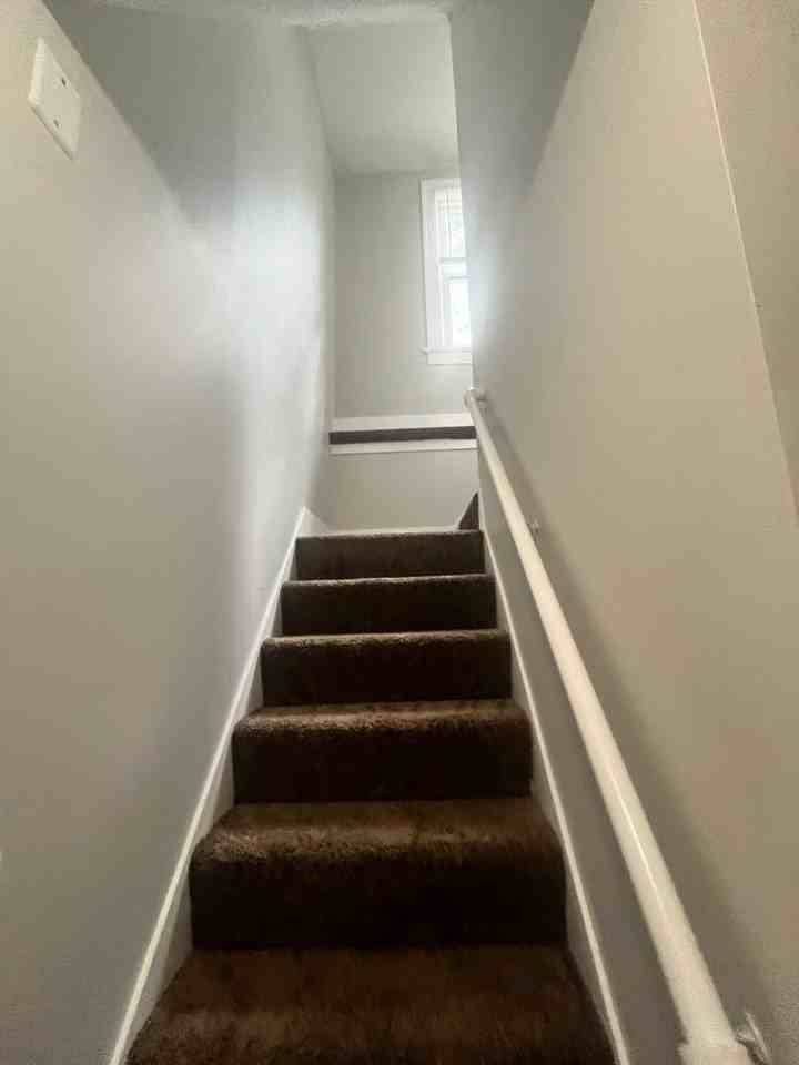 836 S 41st St - Photo 5 of 14