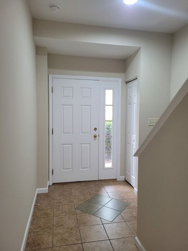 2029 Powell Dr - Photo 5 of 18
