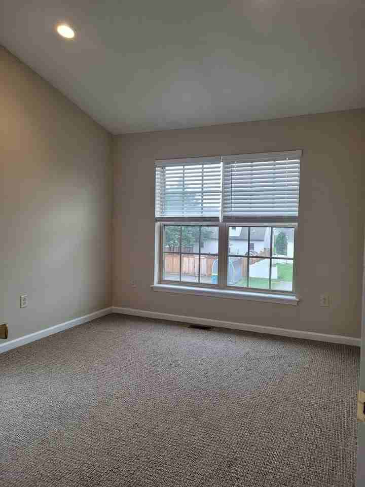 2029 Powell Dr - Photo 7 of 18