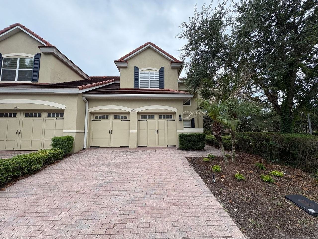 6874 Sorrento St - Photo 3 of 30