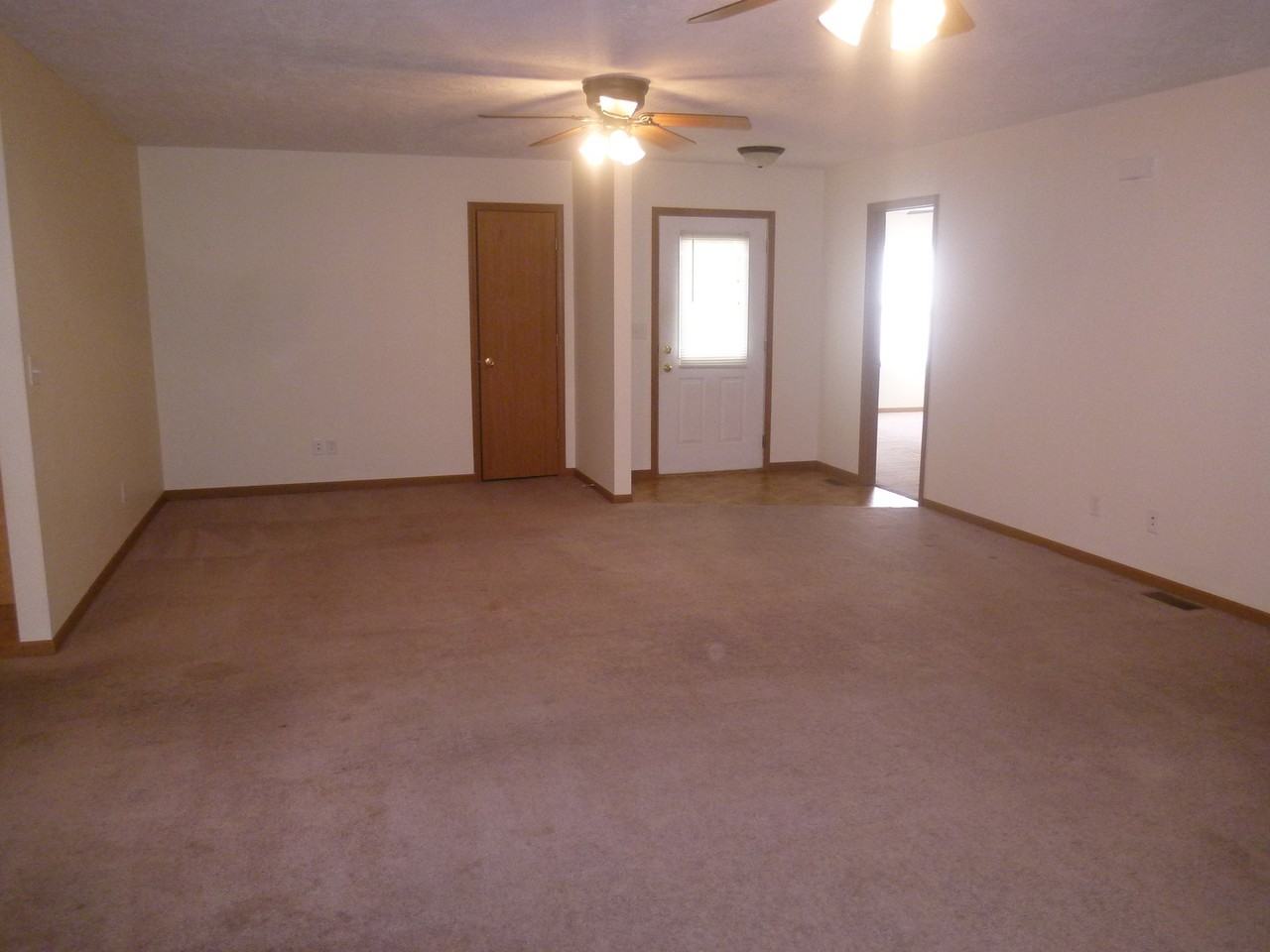 3127 N 12th St - Photo 3 of 13