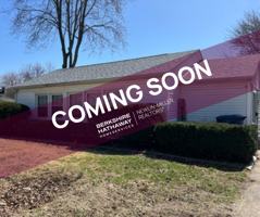 featured image of 2521 Mariposa Dr