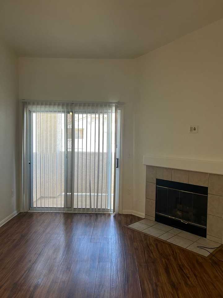 855 N Stephanie St #1123 - Photo 5 of 25