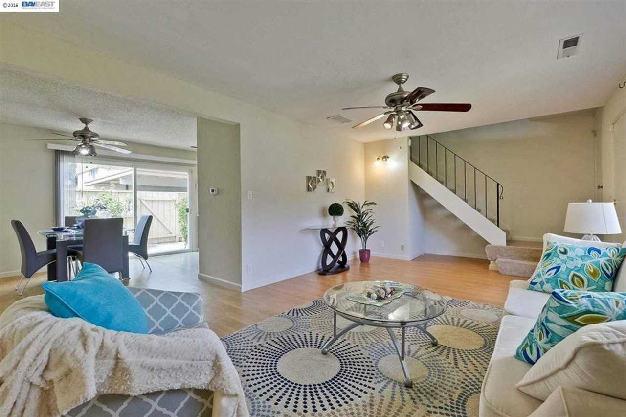4132 Jamaica Ter - Photo 5 of 20