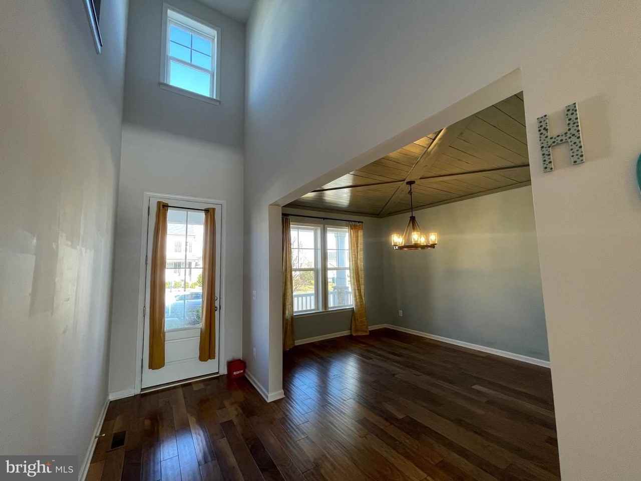 508 Sourwood Ct - Photo 4 of 36