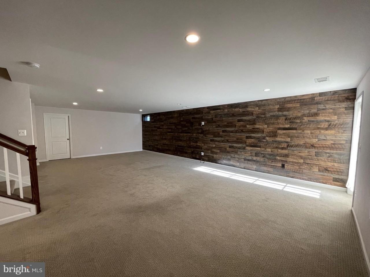 508 Sourwood Ct - Photo 5 of 36