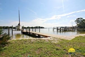 featured image of 53 Yacht Club Dr Ne