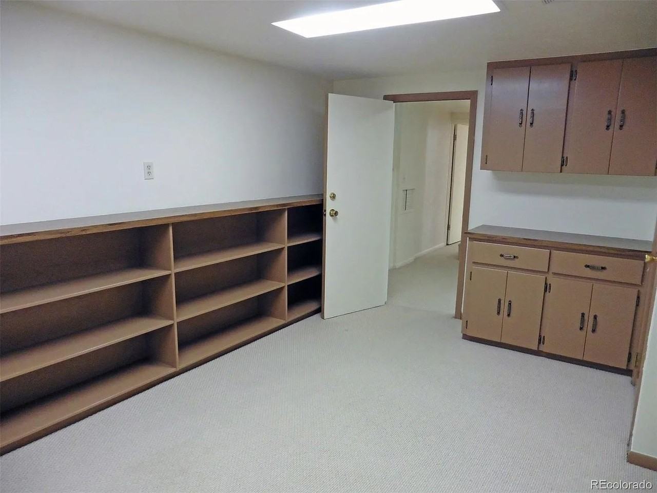 3352 W Aksarben Ave - Photo 5 of 23