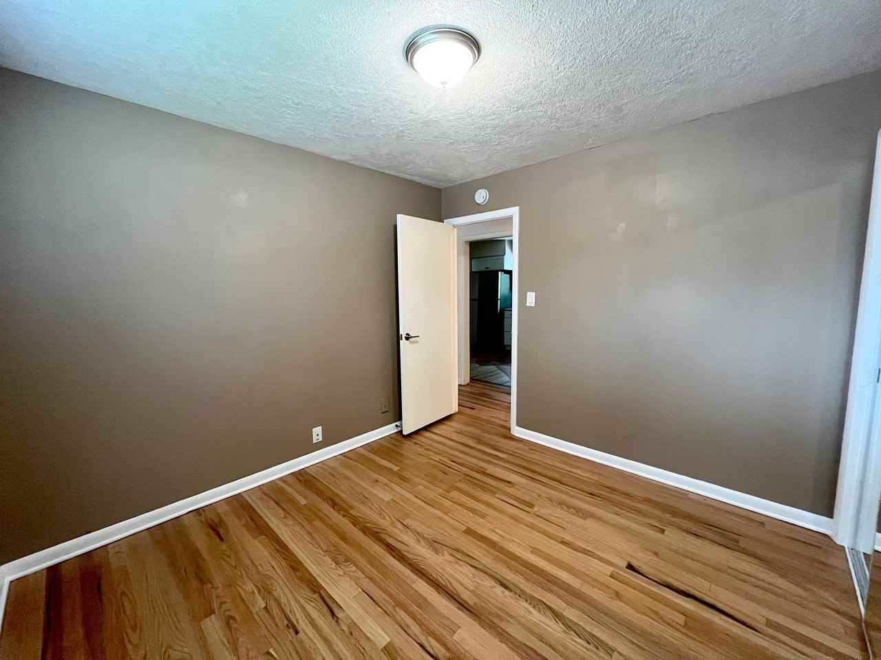 3352 W Aksarben Ave - Photo 7 of 23