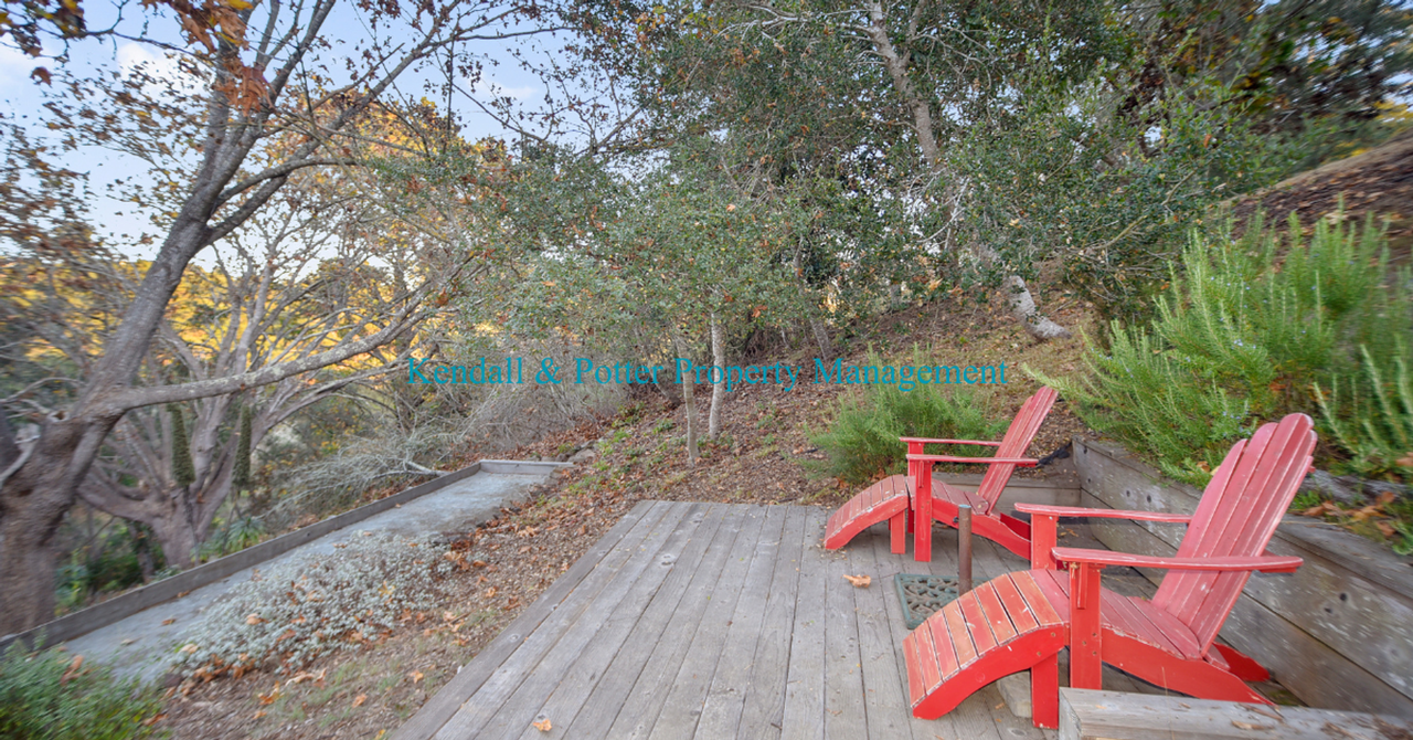 544 Cuesta Dr - Photo 5 of 41