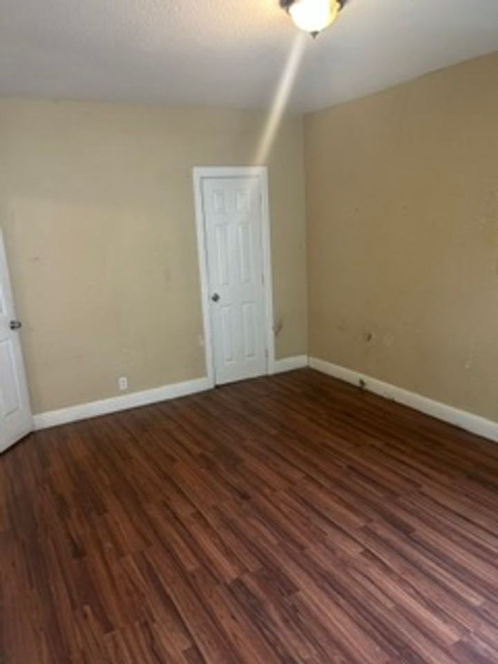 3515 York St - Photo 2 of 8