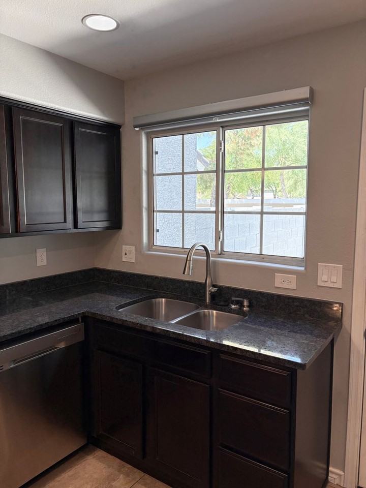 860 N Mcqueen Rd #1159 - Photo 6 of 26